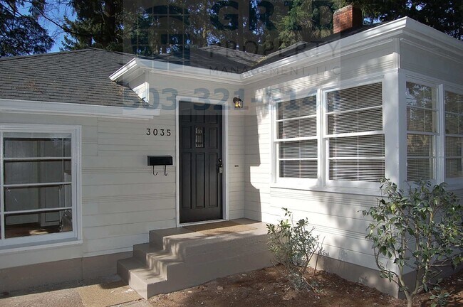 Foto del edificio - Spacious 3 Bedroom Home Available on Fores...