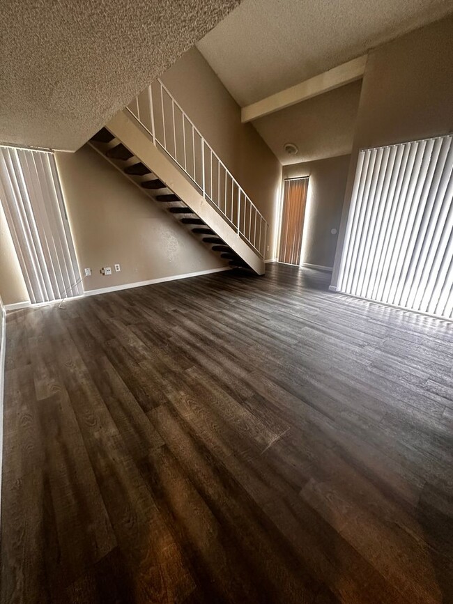 Foto del edificio - 5001 Belle Ter