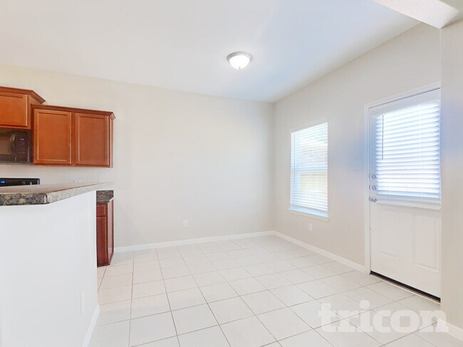 Foto del edificio - 692 Totem Trail Dr