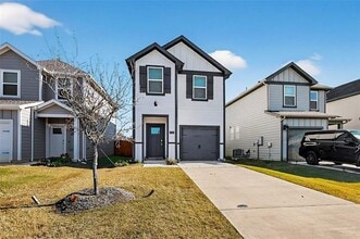 Building Photo - 6113 Holly Spg Rd