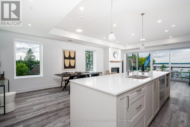 Building Photo - 19 West Street N