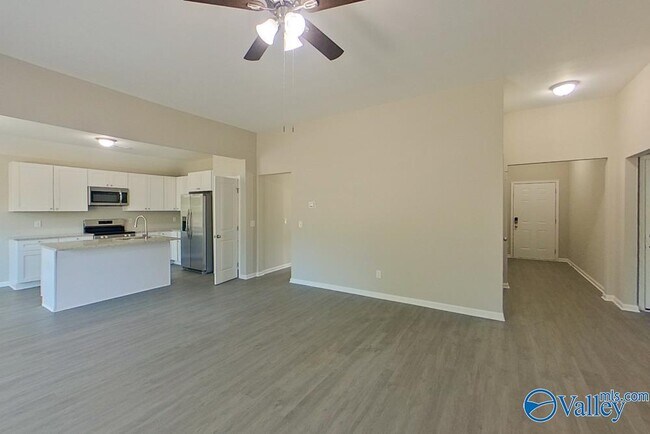 Foto del edificio - 724 Park Ln