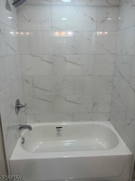 Foto del edificio - 392 Glenwood Ave