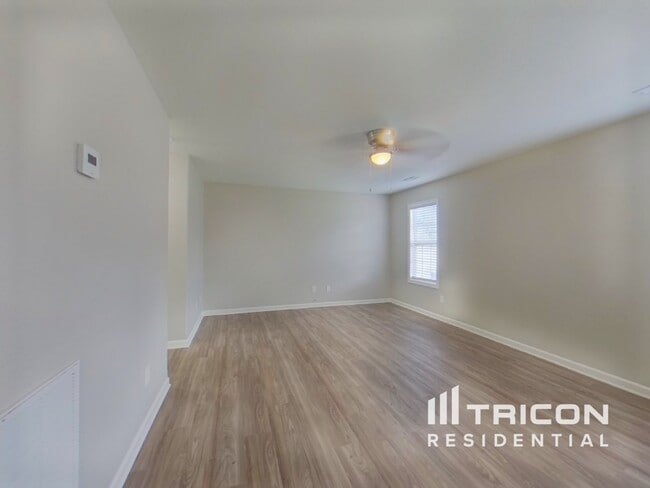 Building Photo - 1540 Hollow Maple Dr