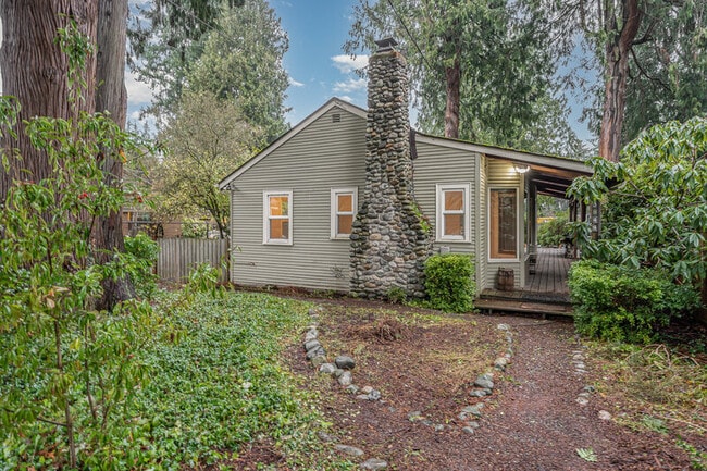 Photo - 3844 NE 87th St House