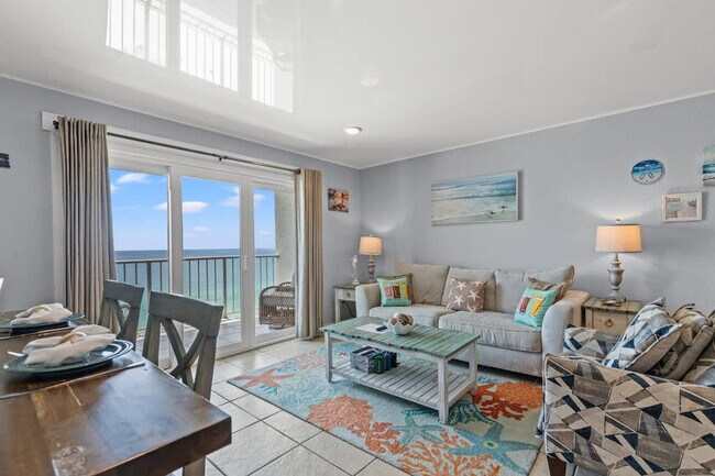 Building Photo - 8743 Thomas Dr