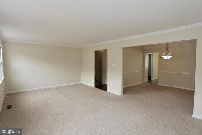Foto del edificio - 2215 N Somerset St