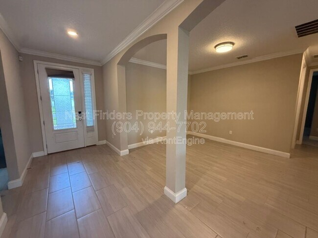 Foto del edificio - 104 Silver Reef Ln