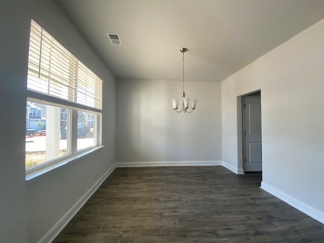 Foto del edificio - 227 Walnut Grove Ct