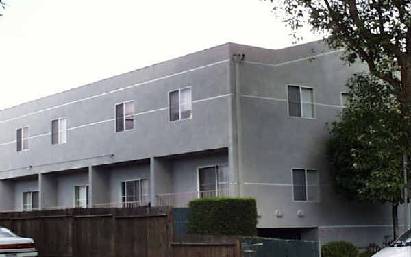 Foto del edificio - 22061 Costanso St