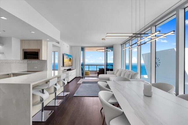 Building Photo - 6899 Collins Ave