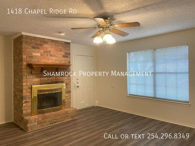 Foto del edificio - Chapel Road Area Duplex in Midway ISD