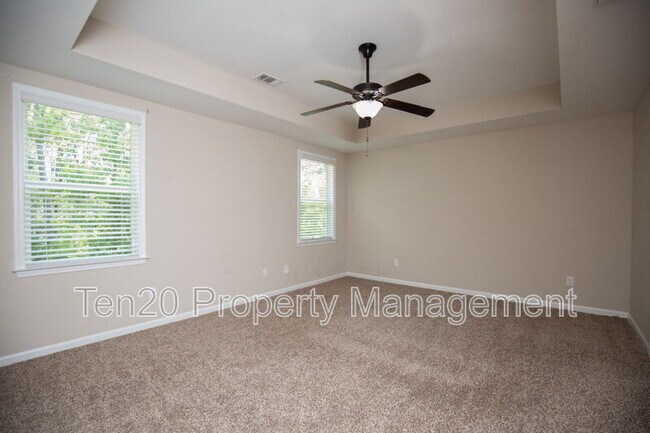 Foto del edificio - 4883 Wisteria Ln