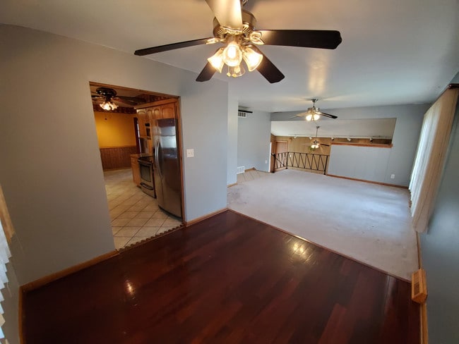 Building Photo - 5205 Raven Dr