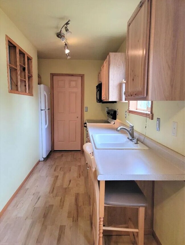 Foto del edificio - Very neat unit in Poulsbo area.