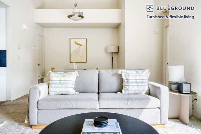 Foto del edificio - 601 Bobstay Ln