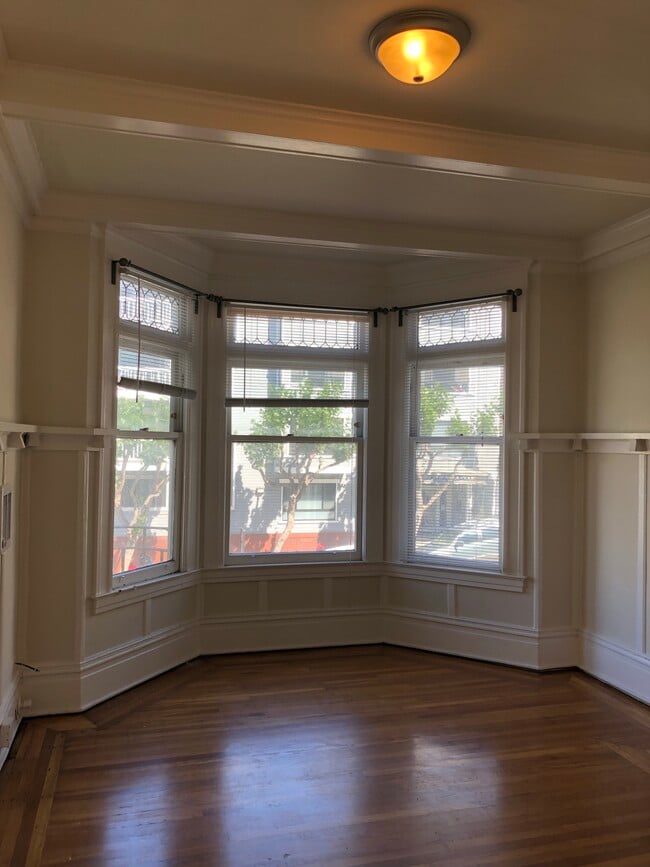 Building Photo - 1355 California St