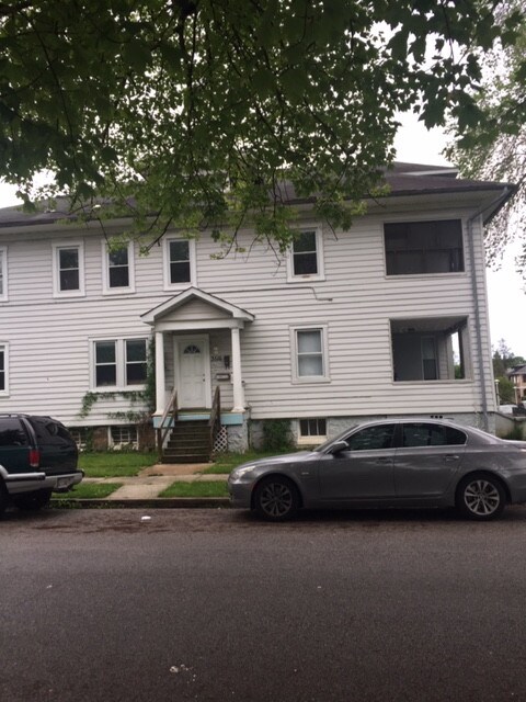 Primary Photo - 3516 Springdale Ave