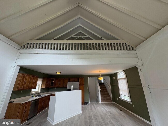 Foto del edificio - 5001 Carroll Manor Rd