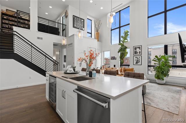 Foto del edificio - 1735 Central St