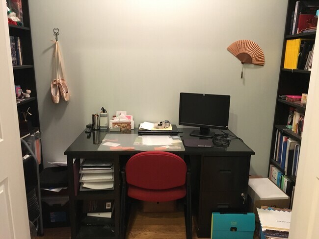 Office/Pantry - 1441 N Wicker Park Ave