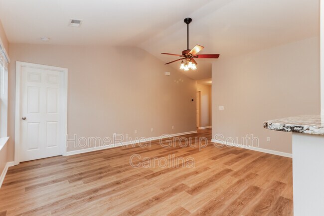 Building Photo - 9068 Fieldstone Trace