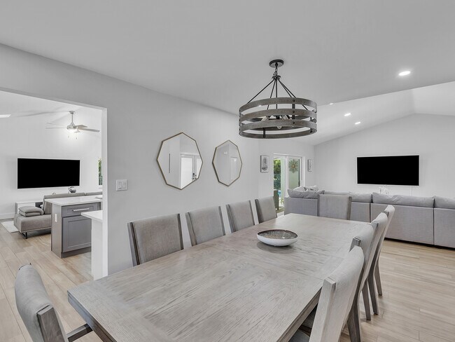 Building Photo - 10728 NW 17th St