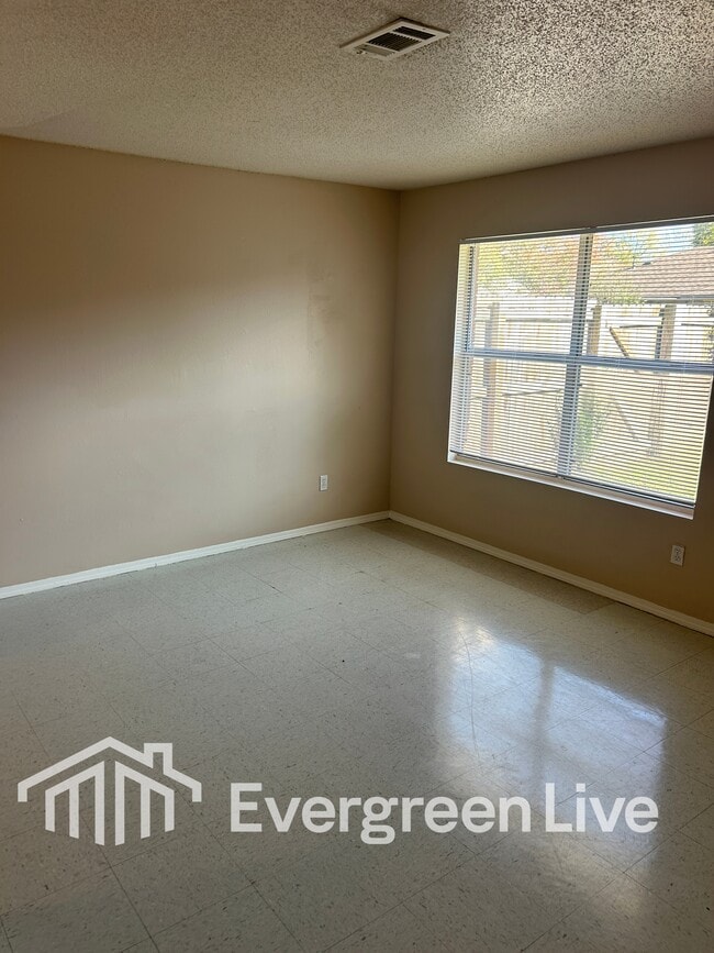 Building Photo - 64 Boreal Ct