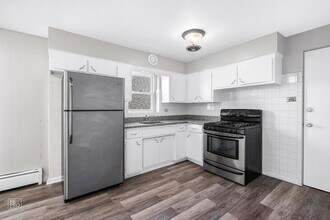 Building Photo - 1548 S 61st Ct