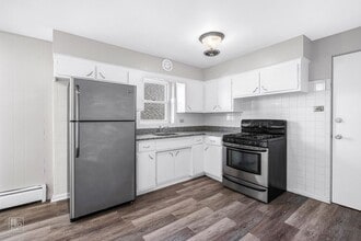 Building Photo - 1548 S 61st Ct