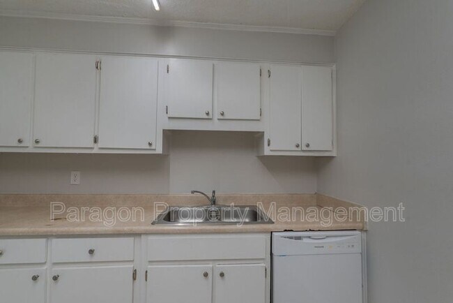 Foto del edificio - 811 Laurens St NW