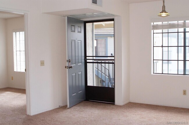 Building Photo - 10935 Summerdale Way