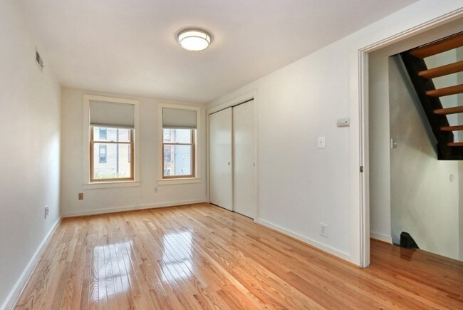 Foto del edificio - 12 Lilac Ct