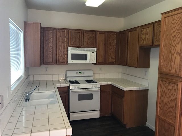 Building Photo - 1901 Leford Way