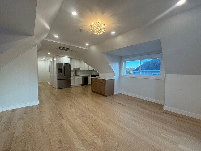 Foto del edificio - 12 Sewall Ave