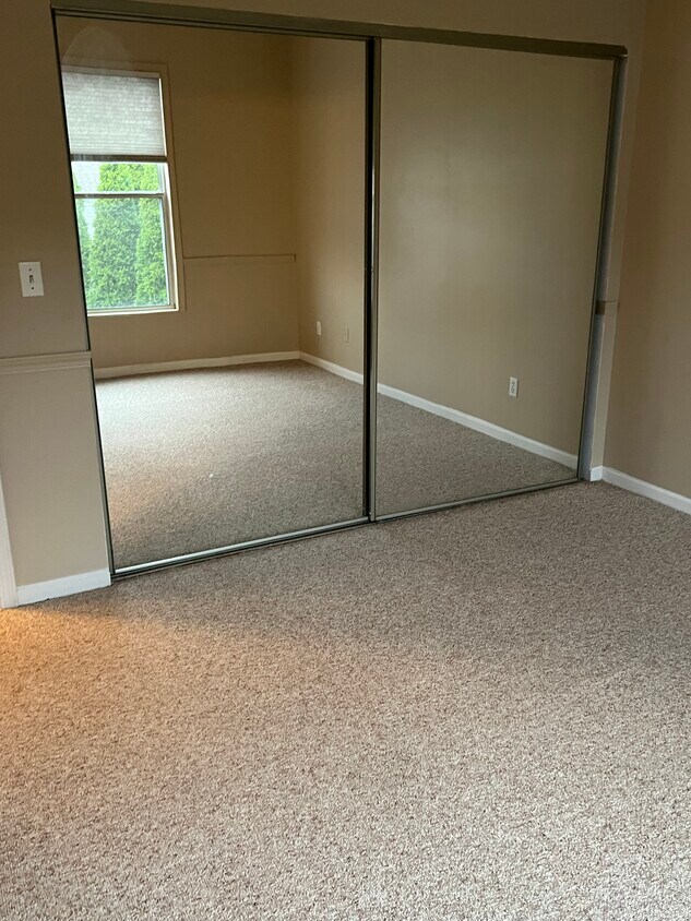 Foto principal - 6505 Saint Andrews Dr