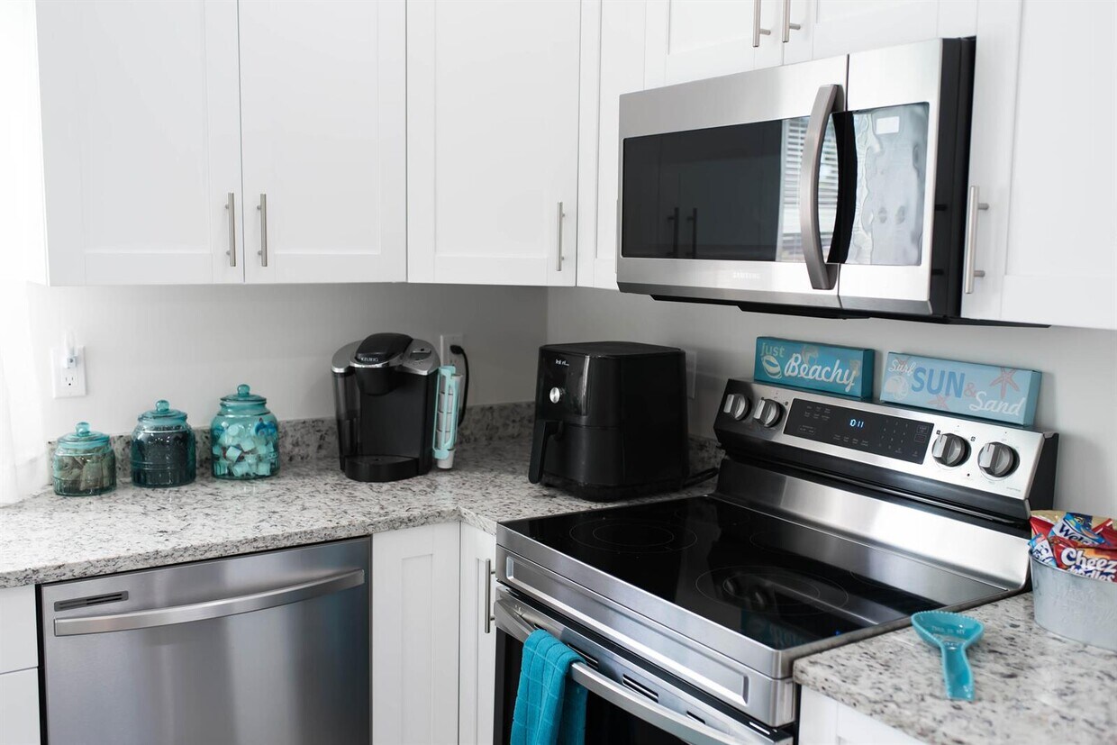 Foto principal - 2682 Nokomis Ave