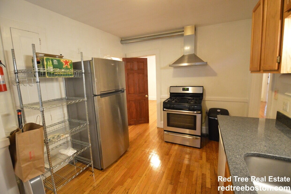 Foto principal - 25 Colborne Rd