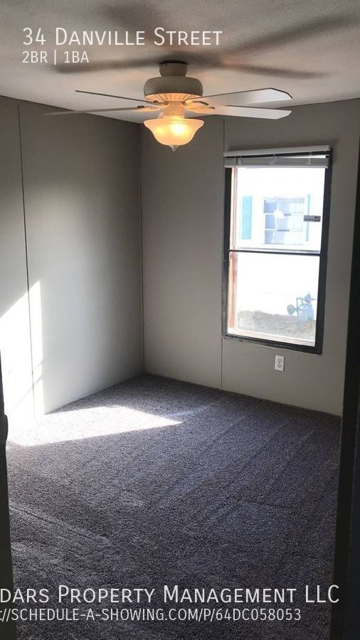 Building Photo - Affordable updated 2 bedroom 1 bath mobile...