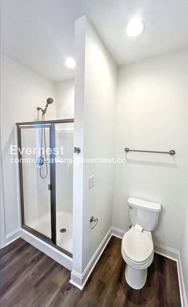 Foto del edificio - 1604 McBrien Rd