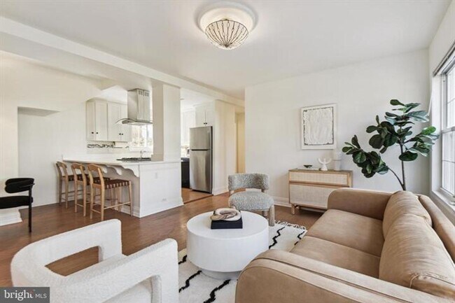 Foto del edificio - 3313 Coryell Ln