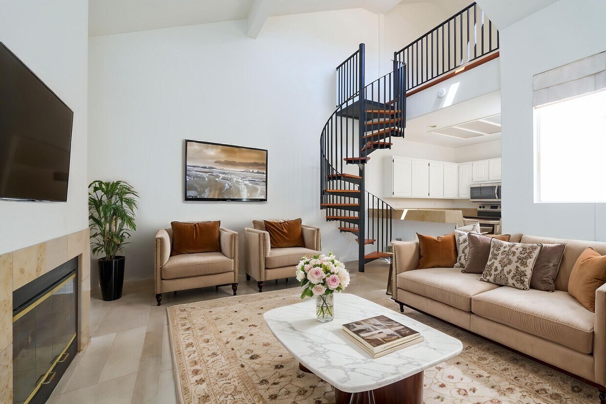 Foto principal - Delightful 1 Bedroom + Loft in UTC La Jolla