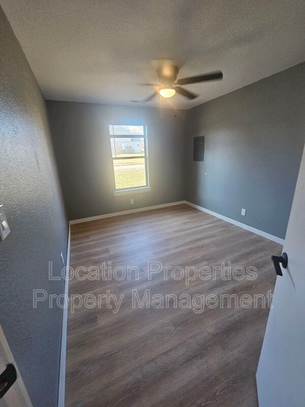 Building Photo - 950 Monterey Way