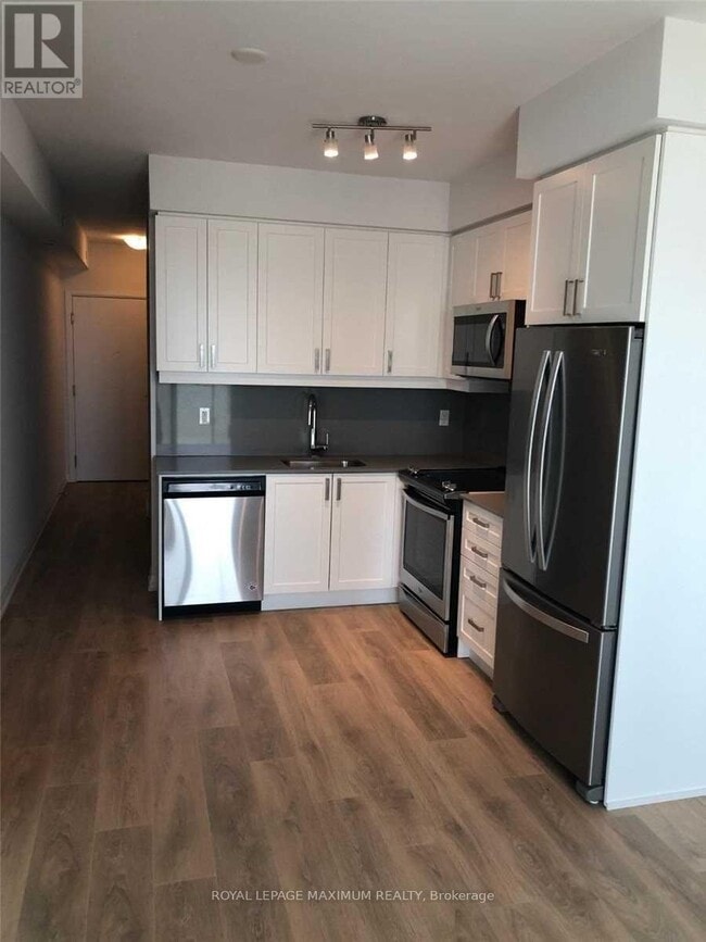 Photo du bâtiment - 7895 Jane St