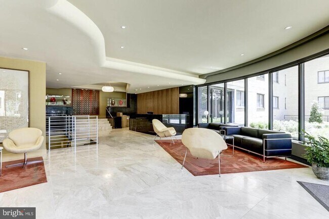 Foto del edificio - 3701 Connecticut Ave NW