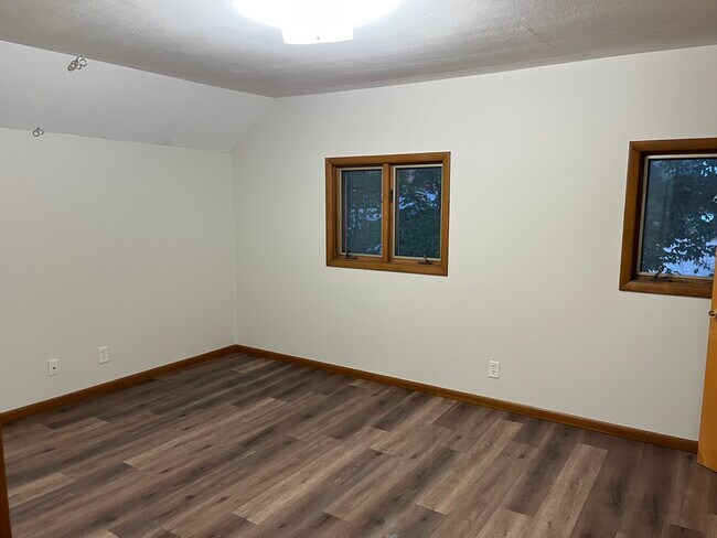 Dormitorio - 455 S Arch Ave