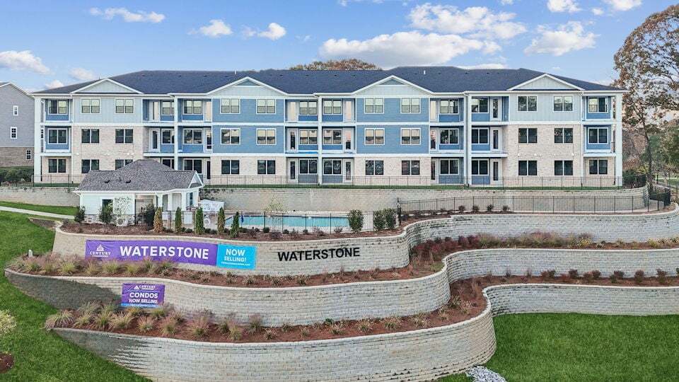 Condominios Waterstone - 4455 Reed Creek Dr