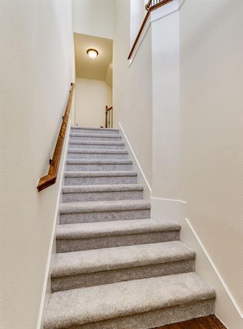 Foto del edificio - 7852 Liverpool Ln