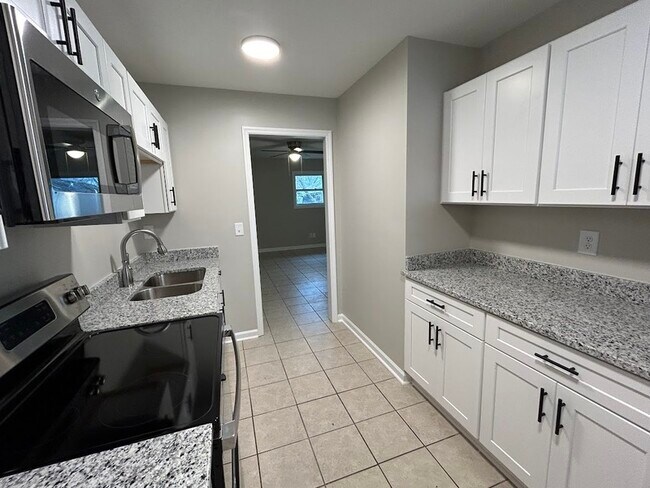 Foto del edificio - 4004 Mc Vay St SW