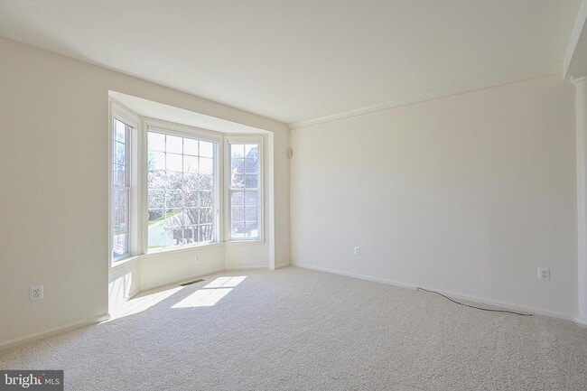 Building Photo - 7415 Gillingham Row